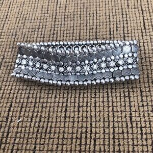 Elegant Silver Bracelet with Crystal Accents